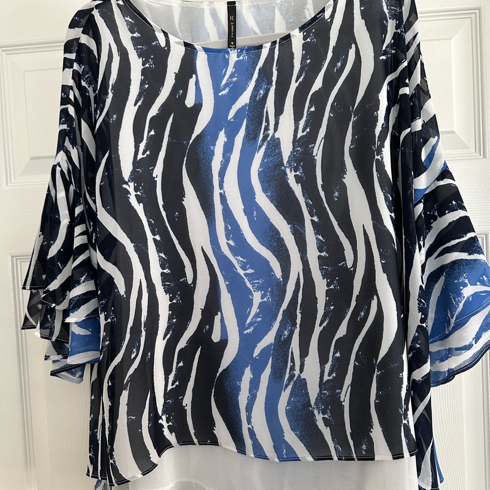 IC COLLECTION Zebra Print Blouse in Black, White, and Blue